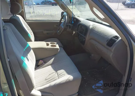 2001 Toyota Tundra Sr5 V8 из США, поврежденный, VIN 5TBBT44131S136253